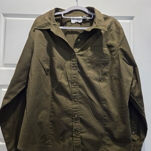 Linea, 1X, green shirt